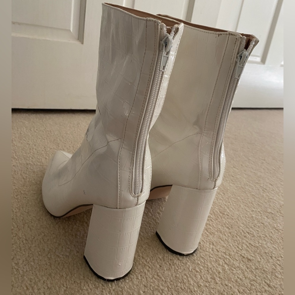 fashion nova white heeled boots - Picture 3 of 5